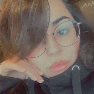 Meet your Posher, Marielisa